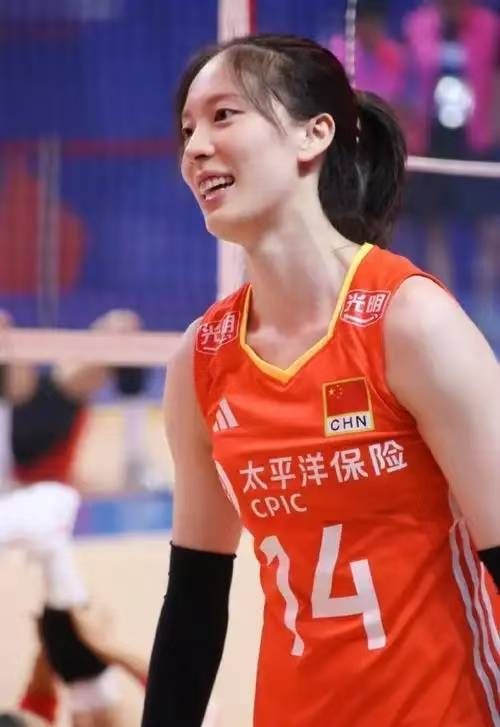 开云-中国女排五大美女盘点：第二名毫无争议，第一名出人意料|张常宁|惠若琪|李月明|郑益昕|赛场_新浪体育_新浪新闻